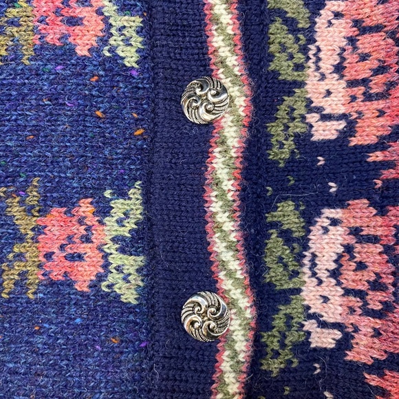 VIntage 46" Bust High Country New Zealand Wool Cardigan Floral Pattern Blue Pink - Picture 4 of 7